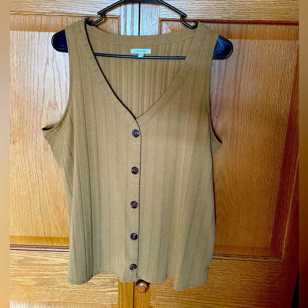 Maurice’s size XL